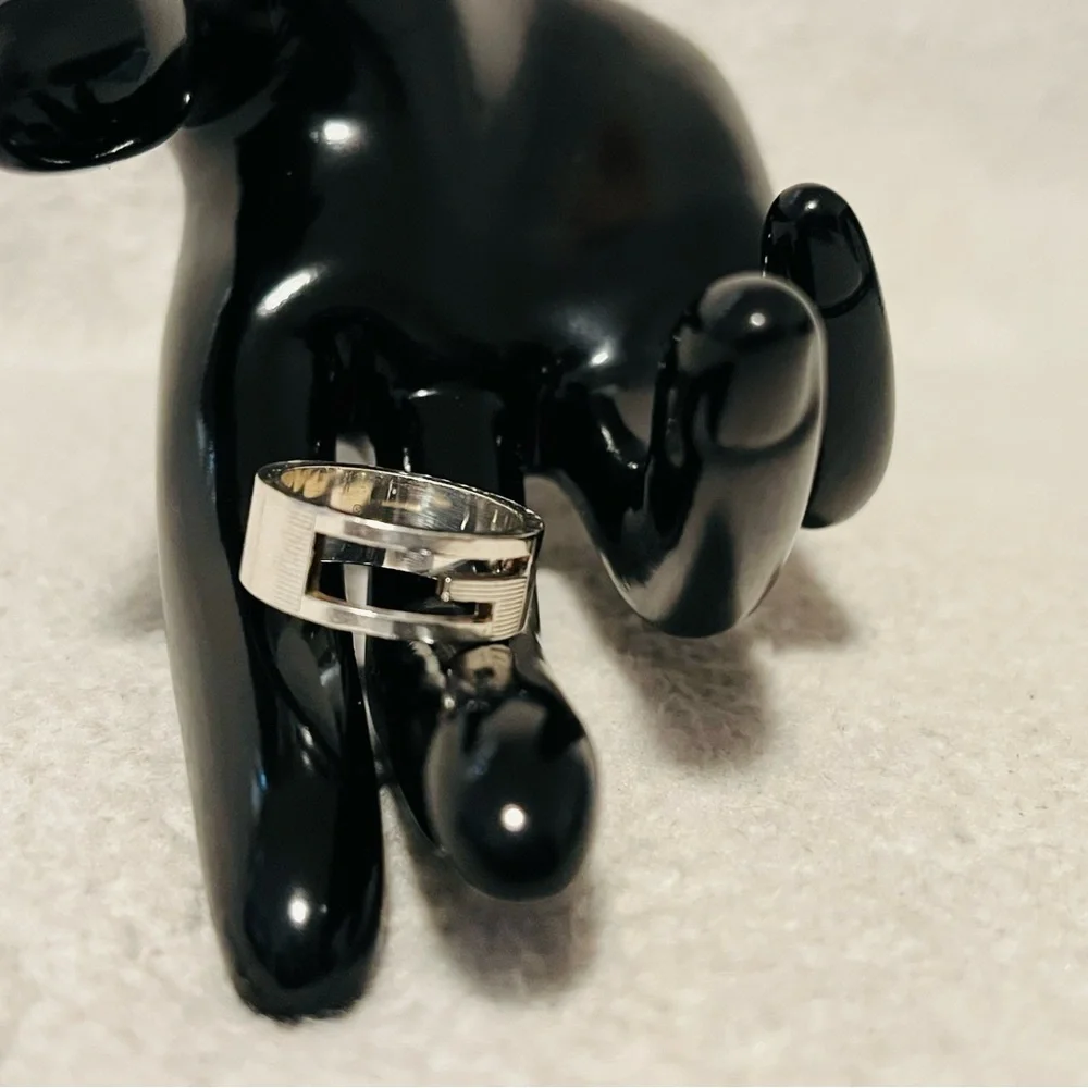 Gucci Cutout G Silver Ring - Picture 8 of 11
